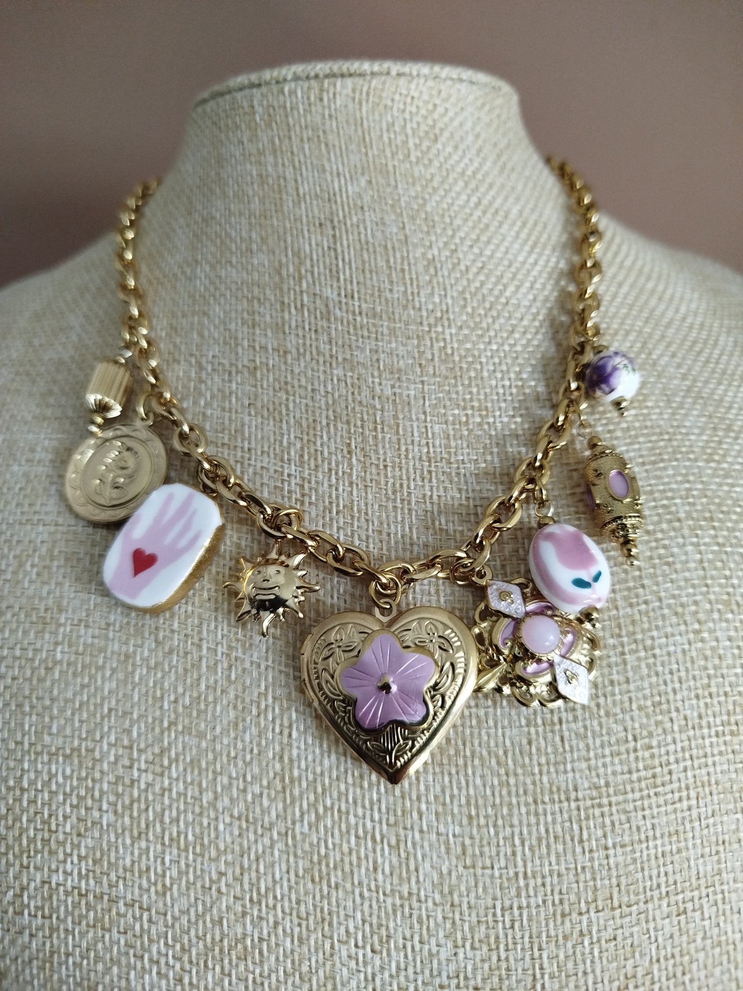 Collier Rosa