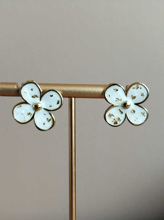 Boucles d'oreilles Badia blanche
