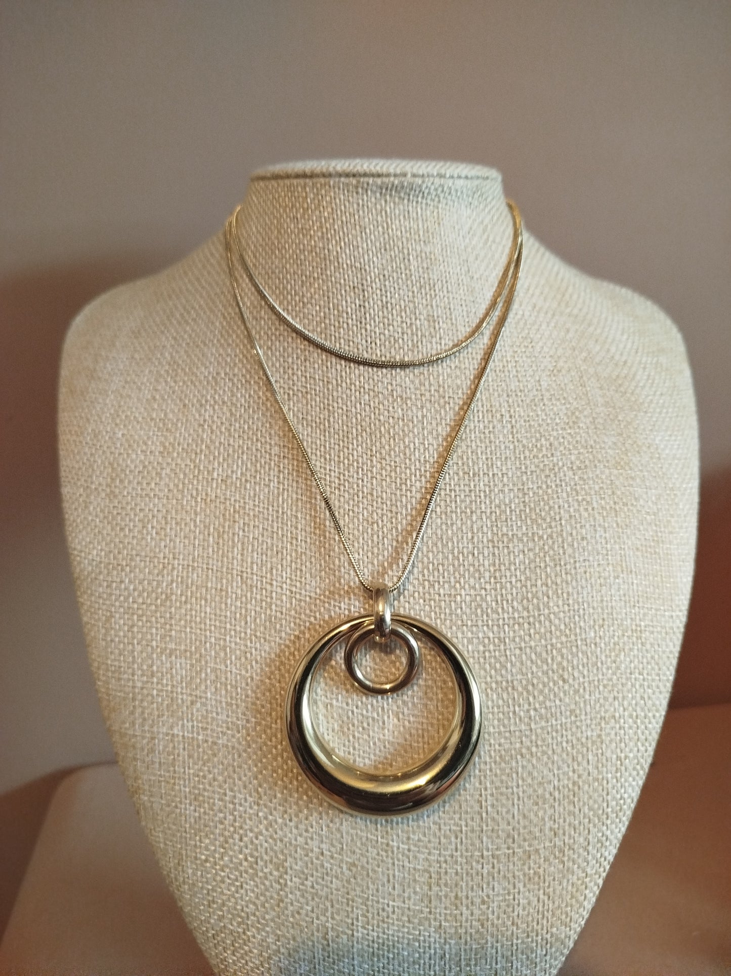 Collier Philippine