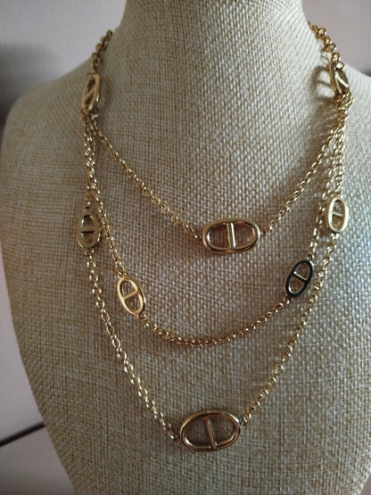 Collier Ary