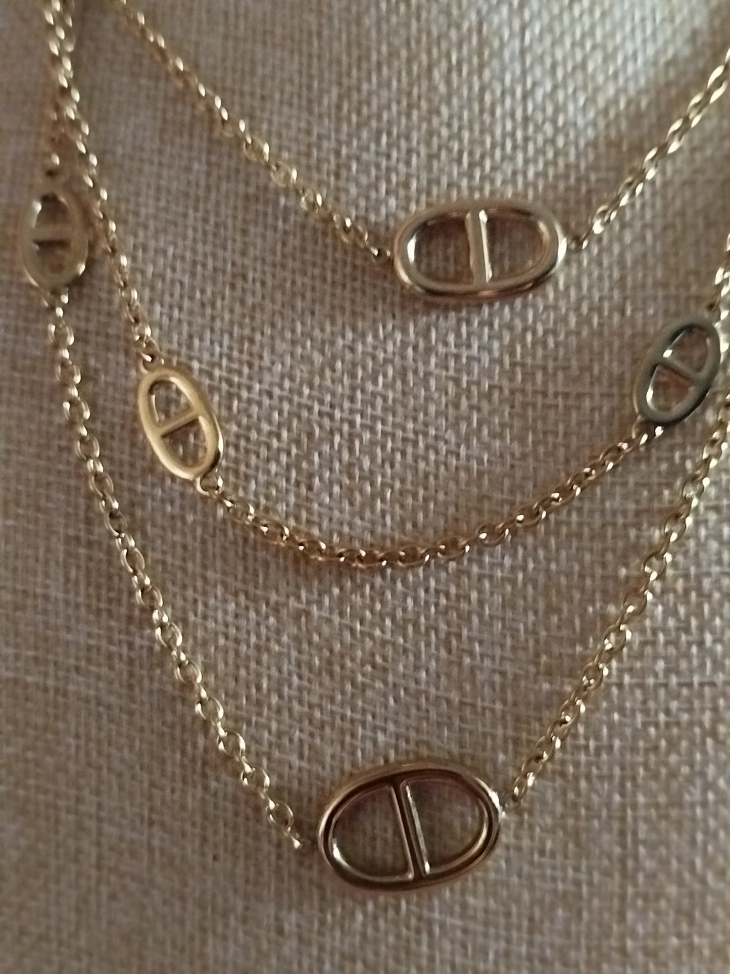 Collier Ary